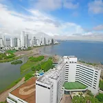 Riviera Sunrise Beach - Frente Al Mar Y Vista Panoramica A Toda La Ciudad