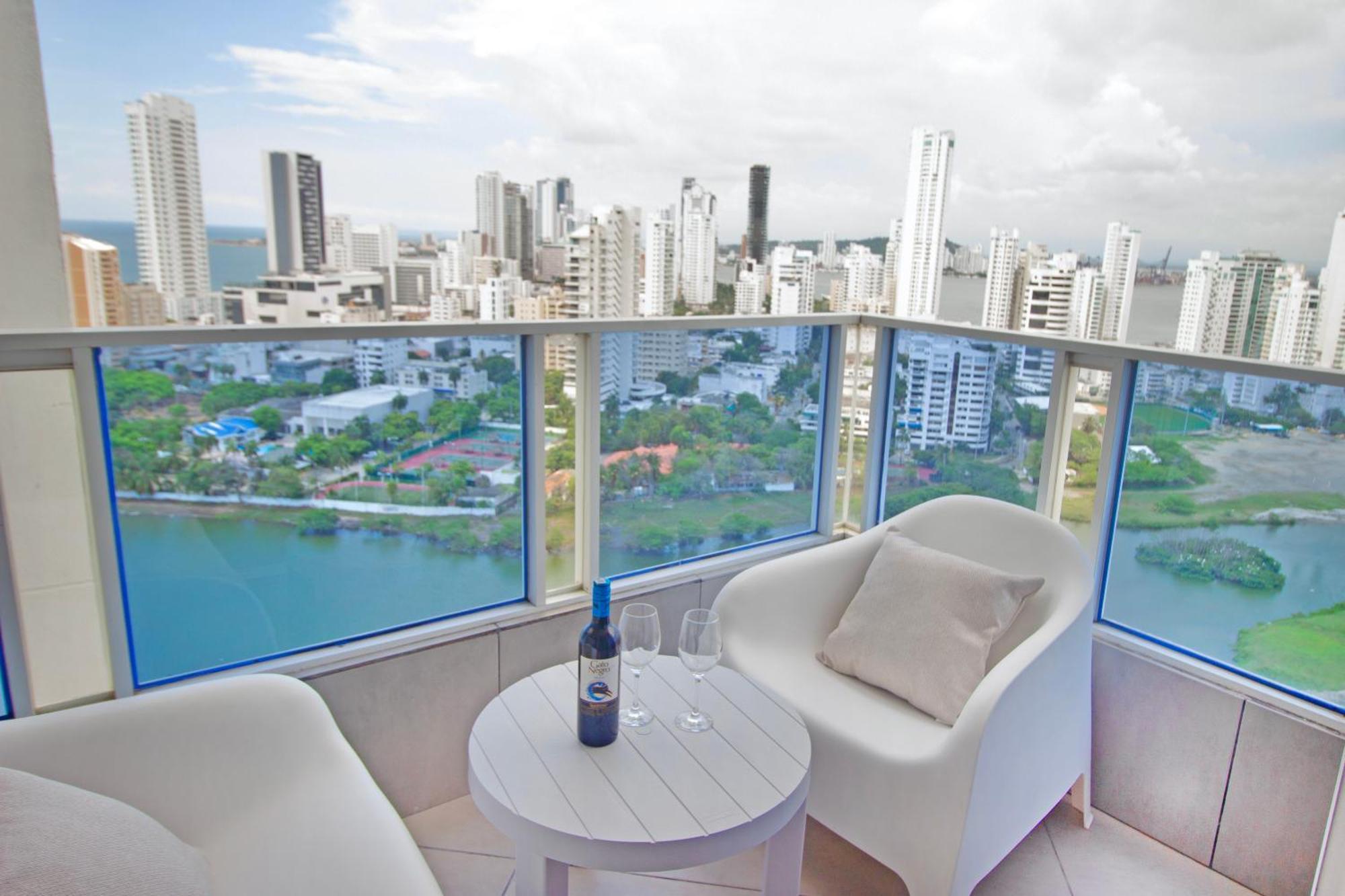 Riviera Sunrise - Frente Al Mar Y Vista Panoramica A Toda La Ciudad * Cartagena