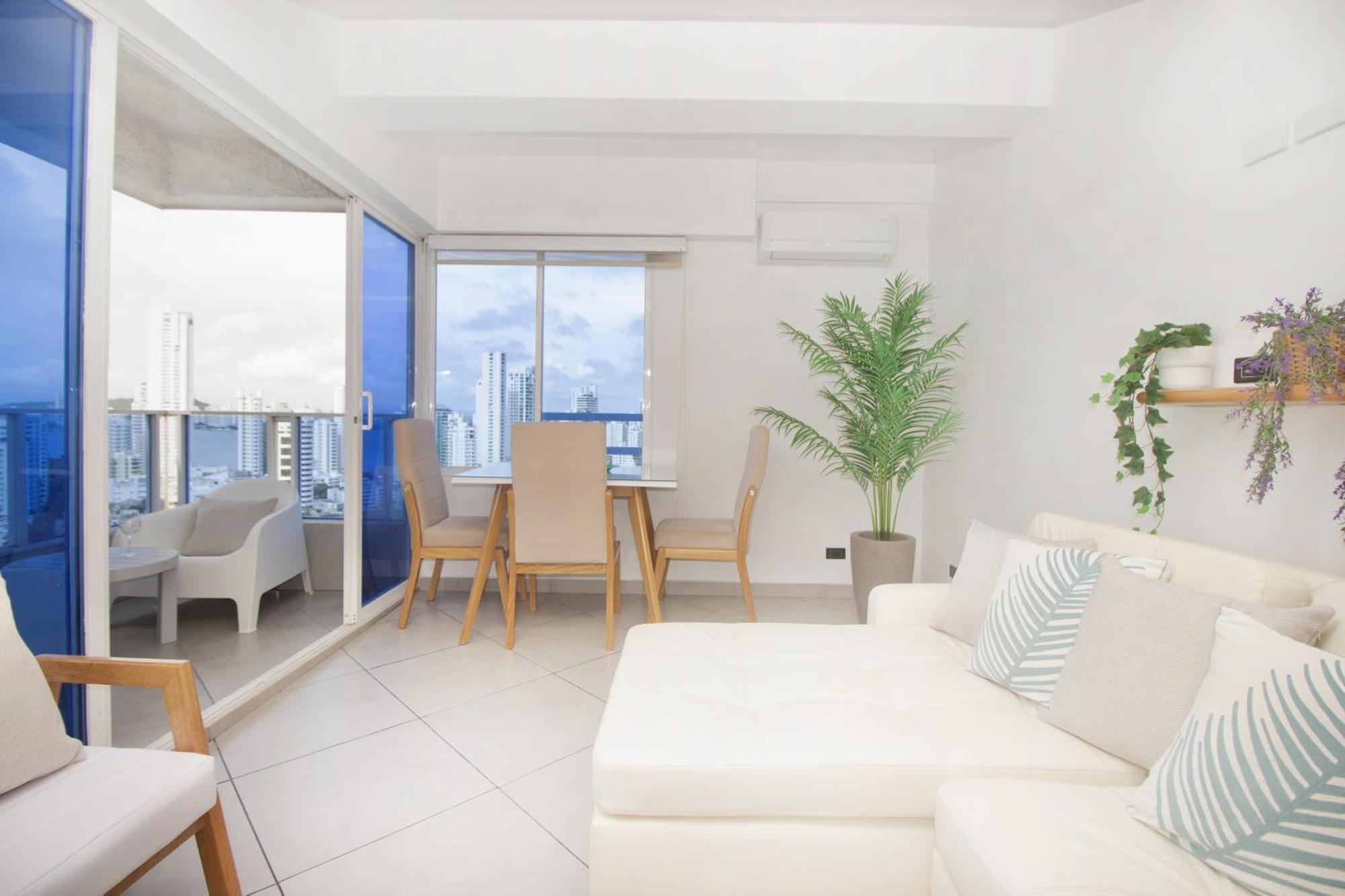 Riviera Sunrise - Frente Al Mar Y Vista Panoramica A Toda La Ciudad Apartment