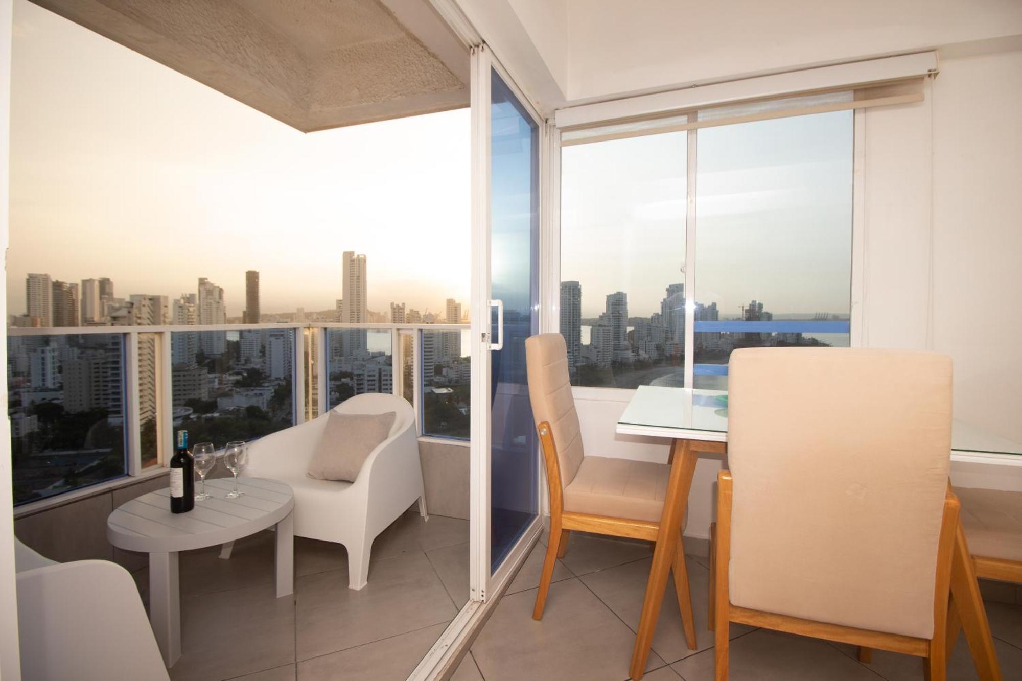 Riviera Sunrise - Frente Al Mar Y Vista Panorámica A Toda La Ciudad